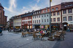 Marktplatz und Herkulesbrunnen