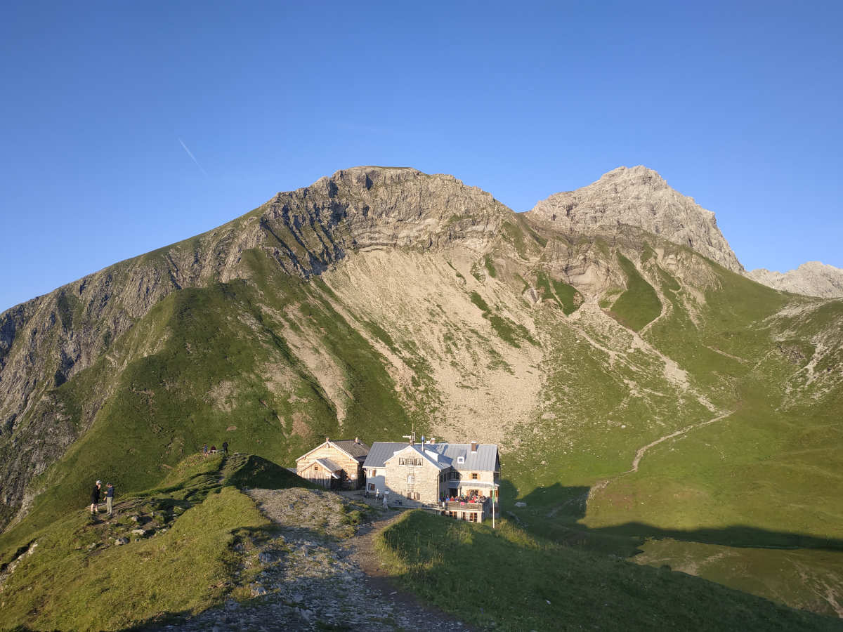 Hüttentour über Alpe Eschbach, Enzianhütte, Rappenseehütte, Schwarze Hütte, Einödsbach, Birgsau